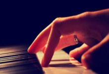 开云体育在线-红军折戟！利物浦三线崩盘，英超争冠格局一夜剧变