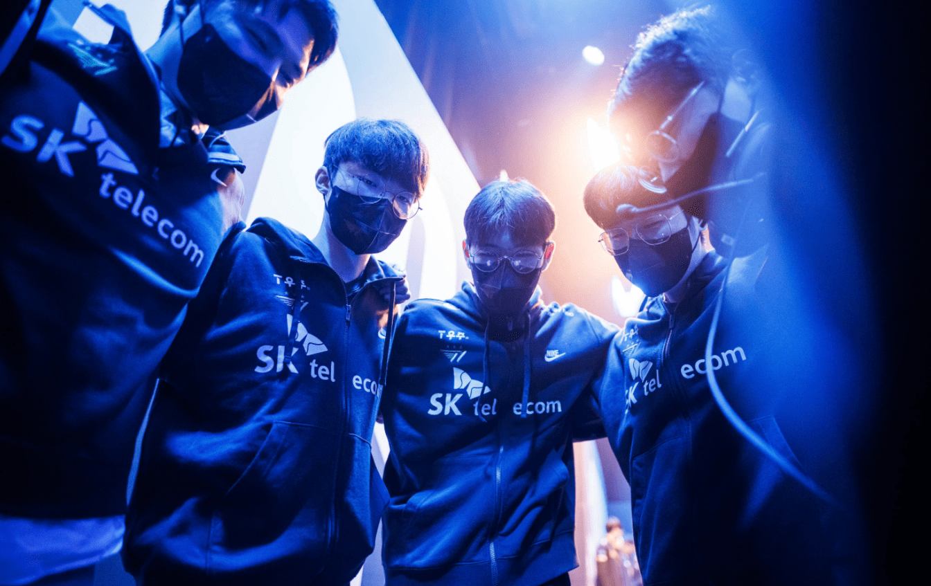 包含DRX横扫V5，Scout单局斩获MVP强强对话成都决赛之夜，成为赛场最大亮点的词条