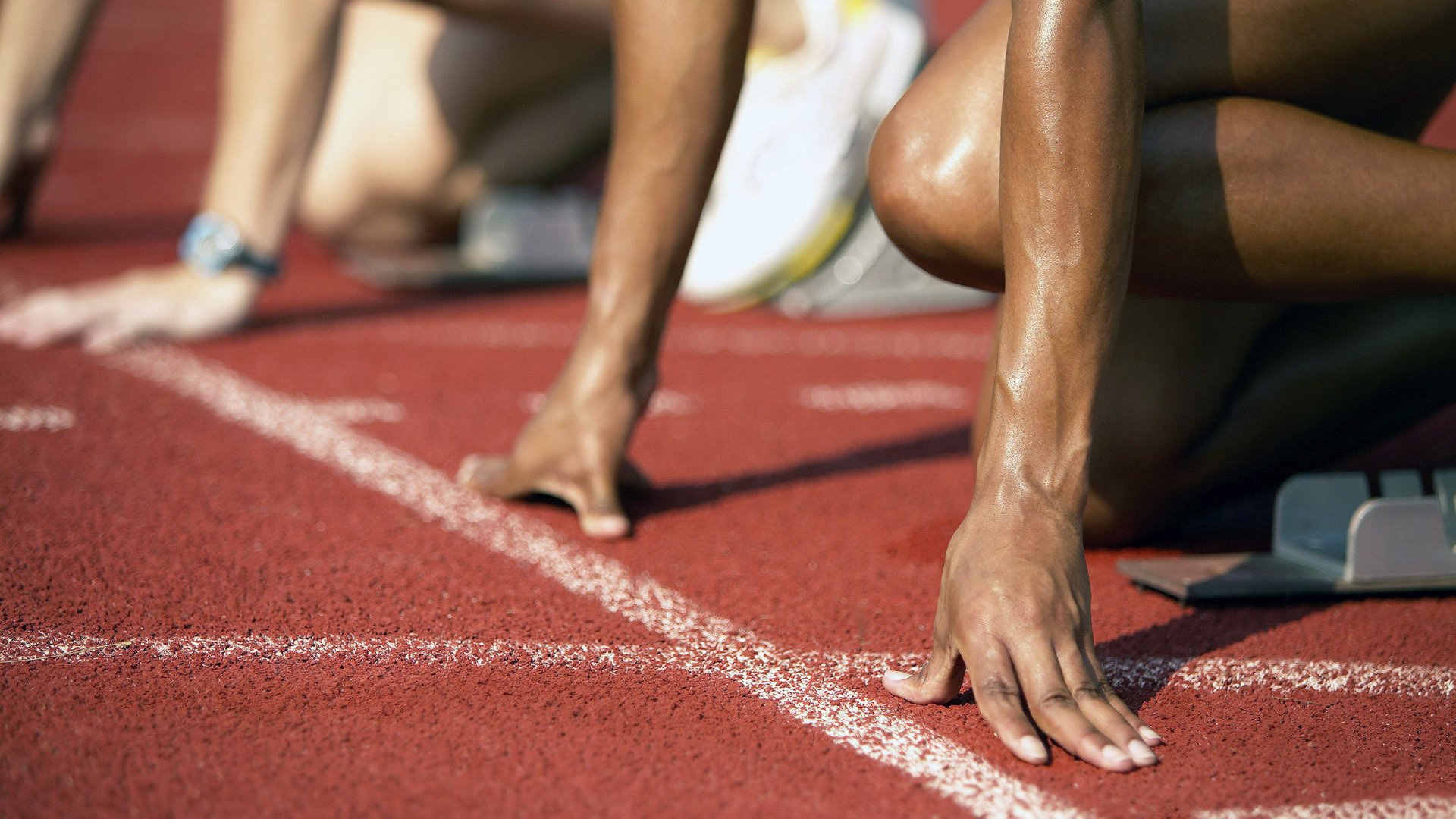 开云官方app入口-克莱一剑封喉！勇士团队之力完胜热火，关键进球定乾坤